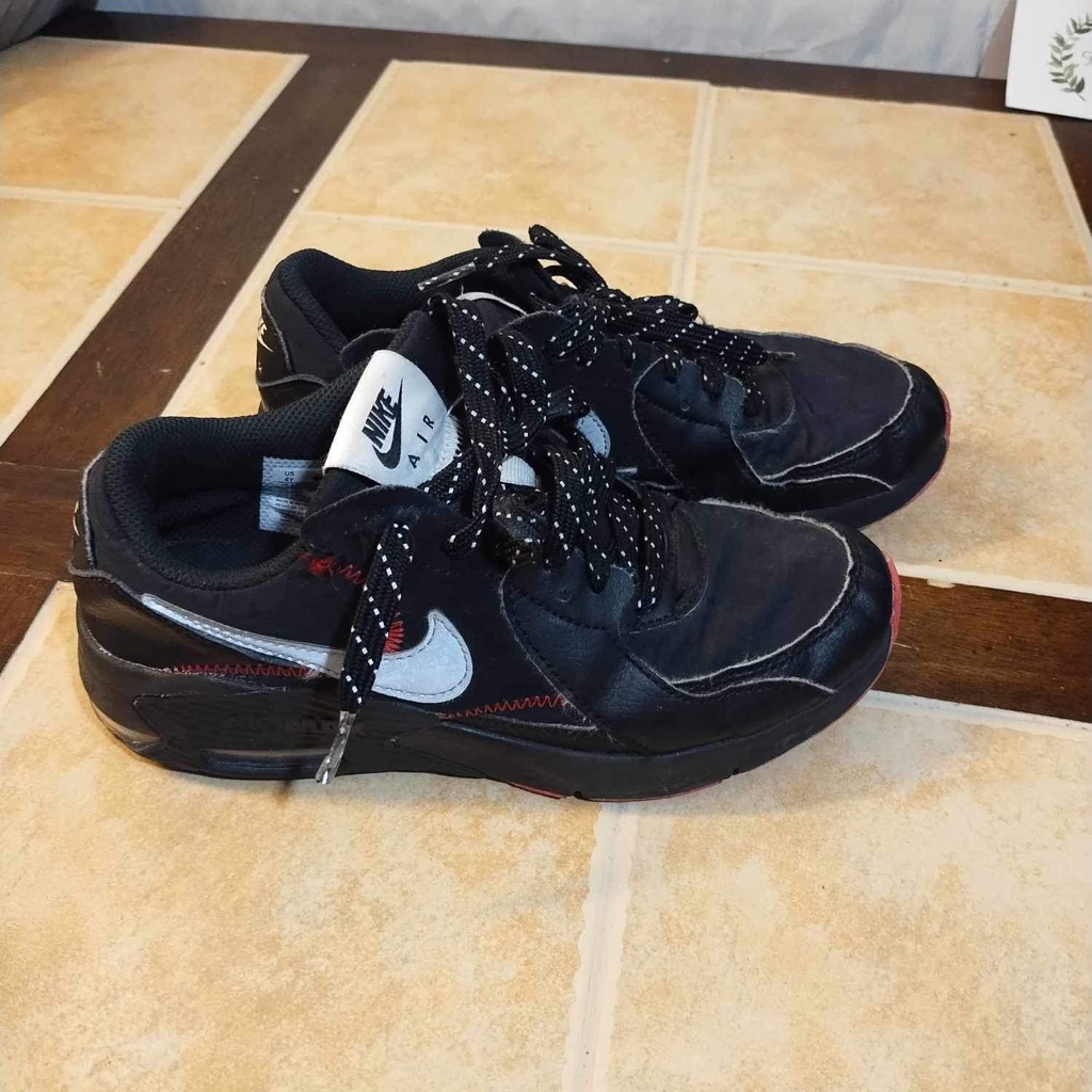 Nike Air Max Excee Black Size 4y